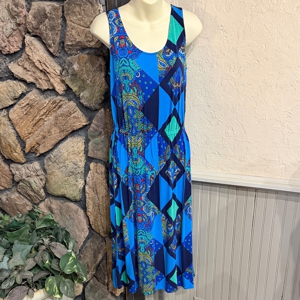 Daisy Fuentes Blue and Green Geometric Midi Dress